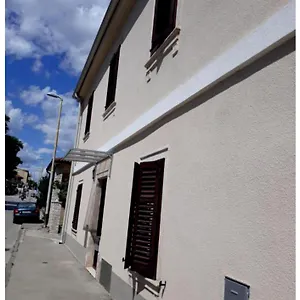 Vanesa , Pola Croazia