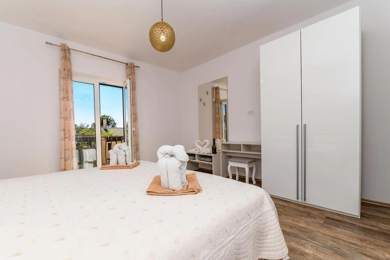 Apartment Apartman Paradiso Martinšćica